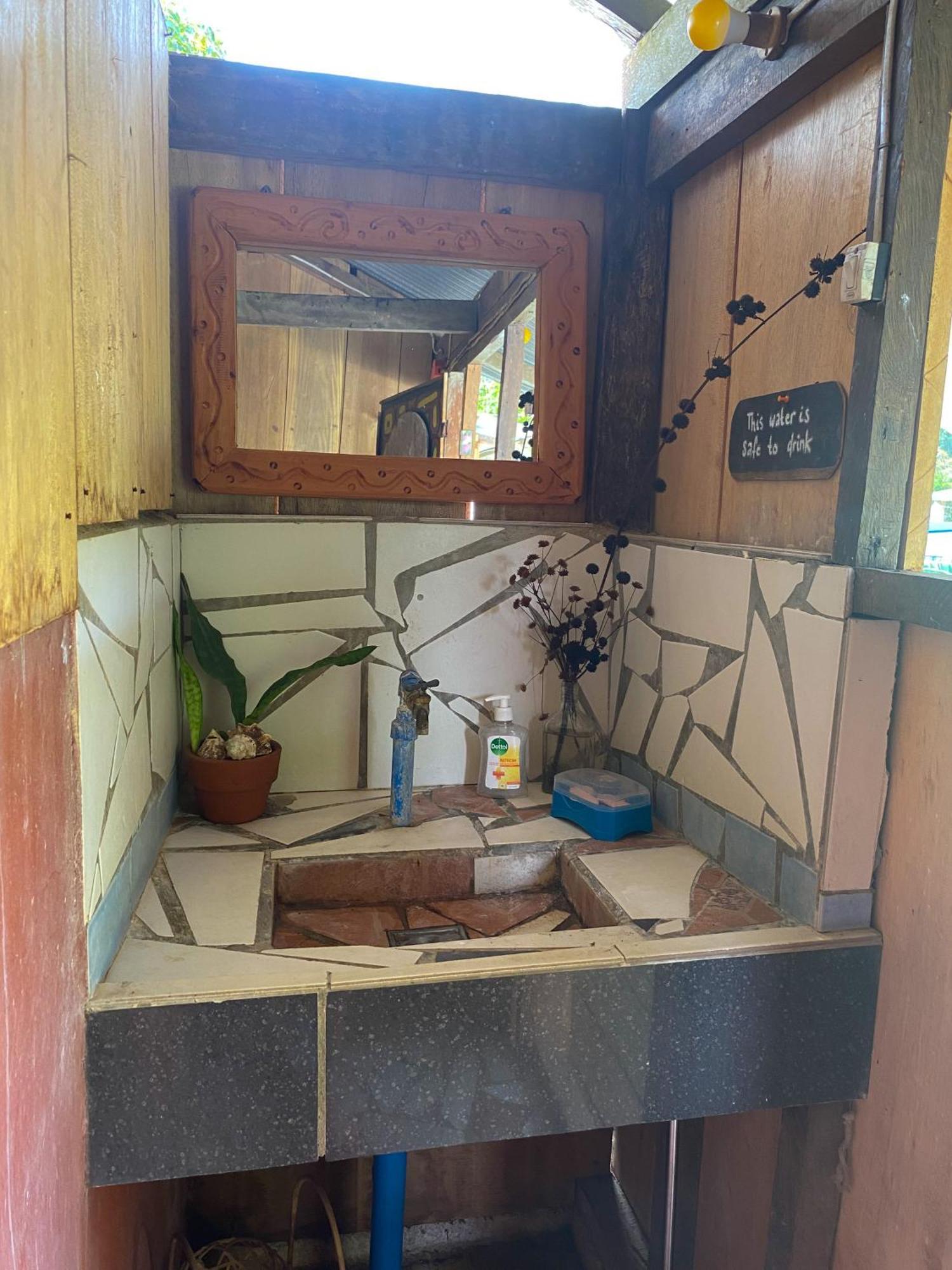 Cafe Sabang Guest House Buitenkant foto
