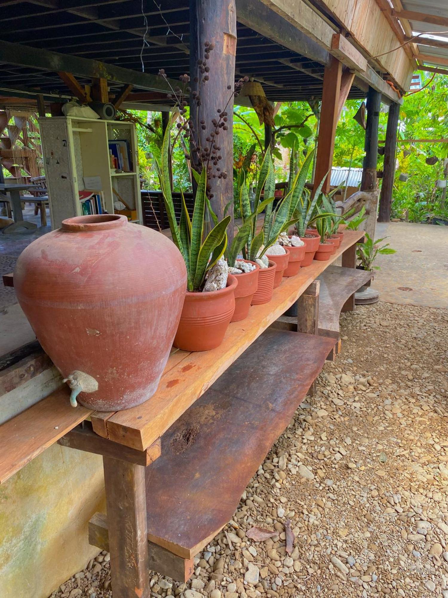 Cafe Sabang Guest House Buitenkant foto